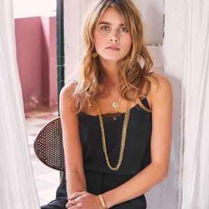 I'm searching for a Sezane Rosa top. Please help